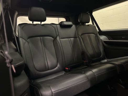 Used 2024 Jeep Wagoneer L Series II w/ Convenience Group I AWD/4WD image 11