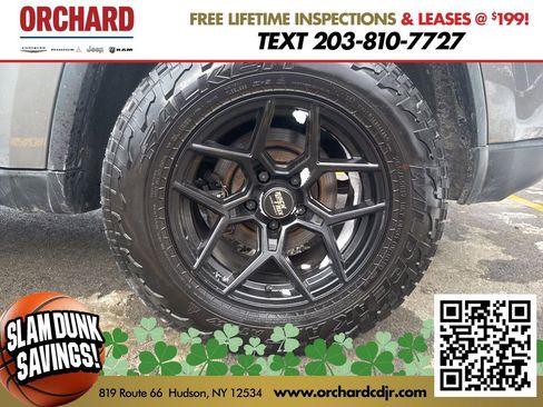 Used 2011 Jeep Grand Cherokee Overland image 11