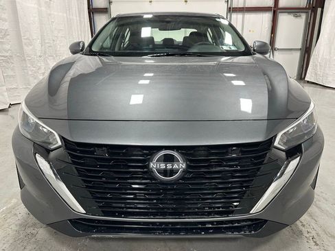Used 2025 Nissan Sentra S image 2
