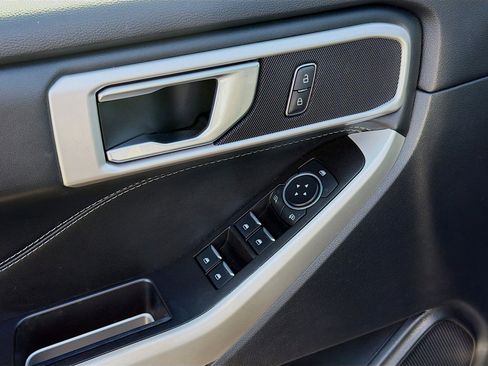 Used 2022 Ford Explorer XLT w/ Equipment Group 202A image 24