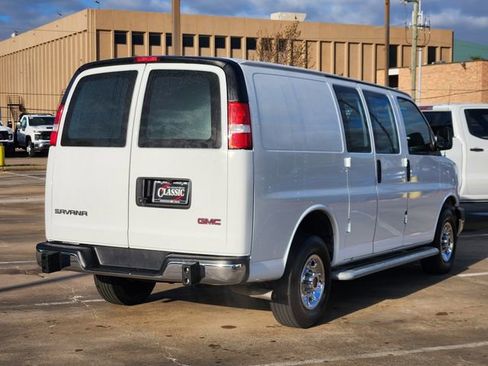 Used 2024 GMC Savana 2500 Work Van w/ Driver Convenience Package image 7