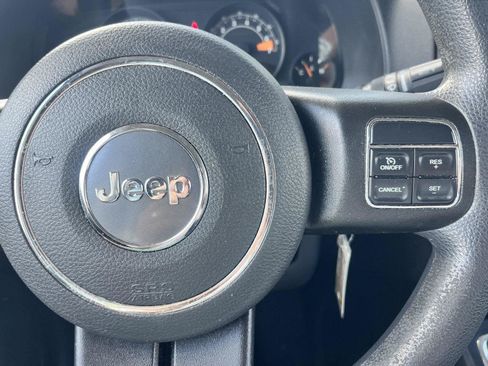 Used 2017 Jeep Patriot Sport w/ Power Value Group AWD/4WD image 25