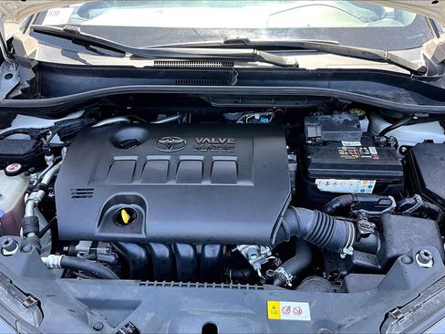 Used 2018 Toyota C-HR XLE FWD image 8