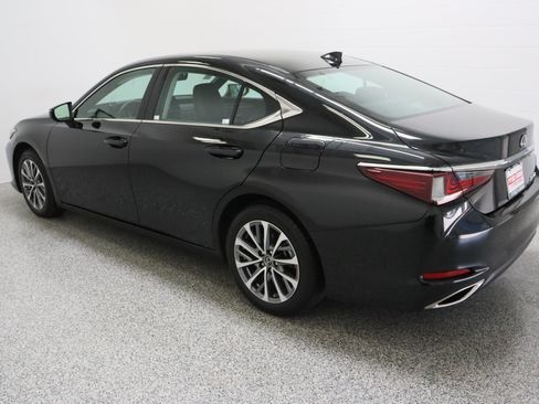 Used 2024 Lexus ES 350 w/ Accessory Package (Z2) FWD image 9