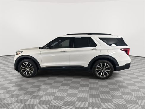 Used 2020 Ford Explorer ST w/ Premium Technology Package image 3