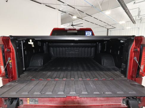 Used 2023 GMC Sierra 1500 SLT w/ SLT Premium Plus Package AWD/4WD image 25