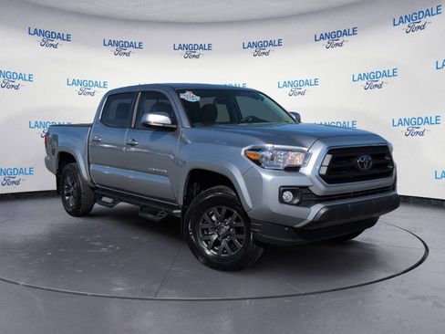 Used 2023 Toyota Tacoma SR5 AWD/4WD image 2