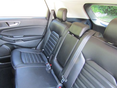 Used 2023 Ford Edge SEL w/ Convenience Package AWD/4WD image 28