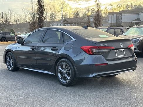 Used 2024 Honda Civic Touring image 5