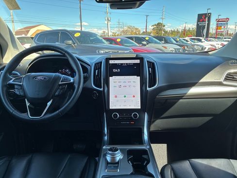 Used 2022 Ford Edge Titanium AWD/4WD image 21
