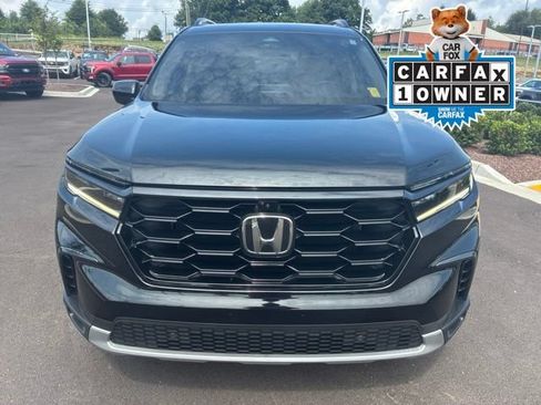 Used 2025 Honda Pilot Elite image 2