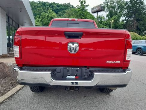 Used 2024 RAM 2500 Tradesman w/ Chrome Appearance Group AWD/4WD image 6