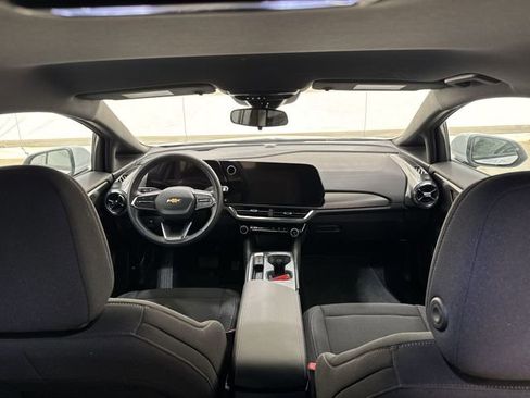 New 2026 Chevrolet Equinox EV LT image 19