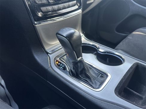 Used 2020 Jeep Grand Cherokee Altitude image 20