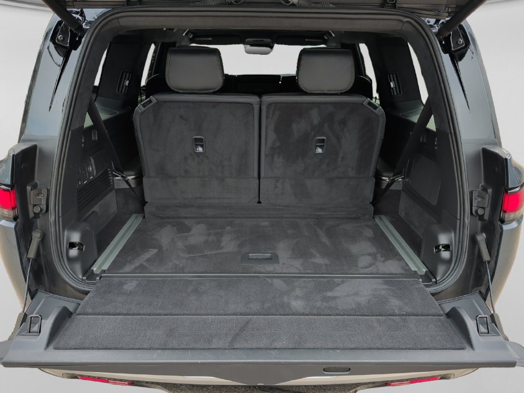Used 2024 Rivian R1S Adventure Quad AWD/4WD image 38