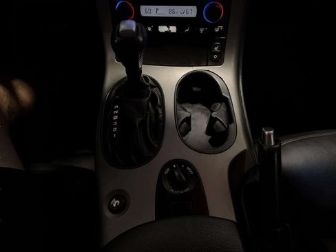 Used 2005 Chevrolet Corvette Coupe w/ Preferred Equipment Group RWD image 36