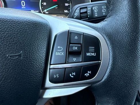 Used 2024 Ford Explorer XLT w/ Equipment Group 202A AWD/4WD image 27