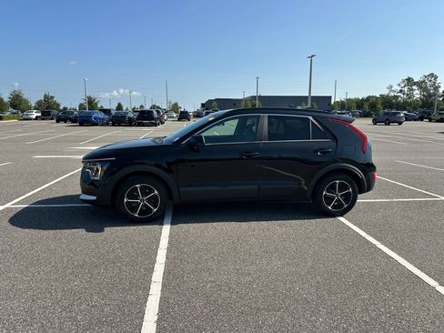 Certified 2024 Kia Niro LX FWD image 14