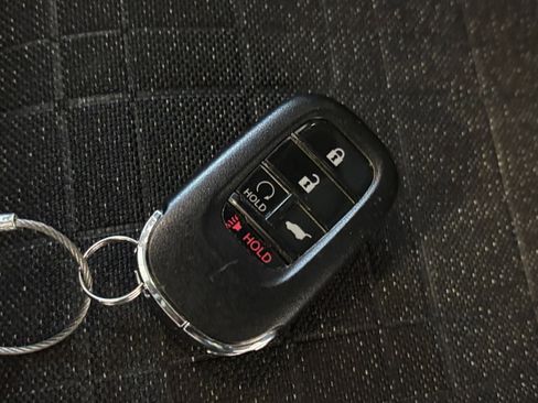 Used 2025 Honda HR-V Sport image 27