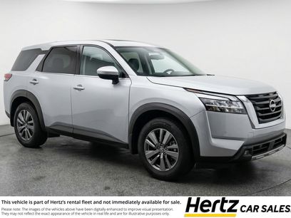 Used 2025 Nissan Pathfinder SV
