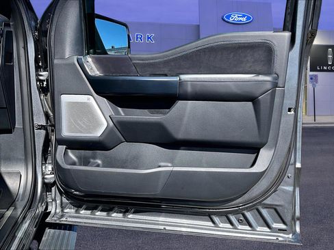 Used 2025 Ford F150 Platinum w/ Equipment Group 702A High image 31