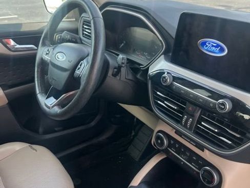 Used 2020 Ford Escape SEL FWD image 16