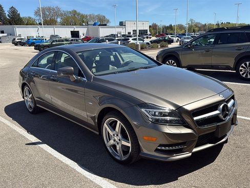 Used 2012 Mercedes-Benz CLS 550 4MATIC image 2