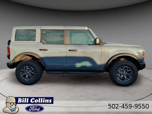 New 2025 Ford Bronco Badlands image 10