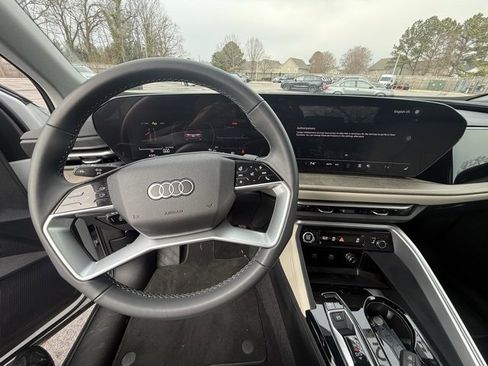 Used 2025 Audi Q5 Premium Plus w/ Premium Plus image 21