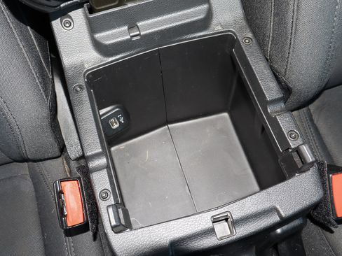 Used 2021 Jeep Gladiator Sport image 36