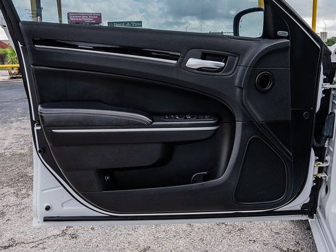 Used 2021 Chrysler 300 S RWD image 10