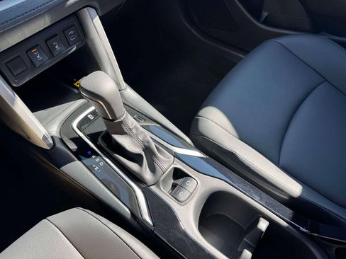 Used 2023 Toyota Corolla Cross XLE w/ Convenience Package image 30