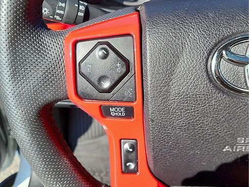 Used 2021 Toyota Tacoma TRD Pro AWD/4WD image 17