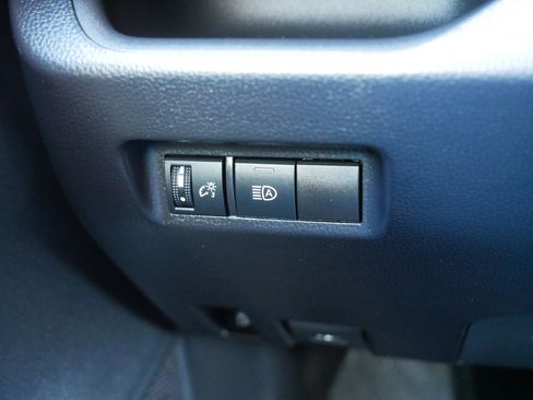 Used 2022 Toyota RAV4 LE image 26