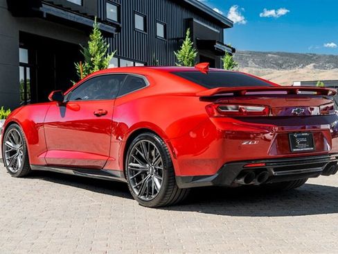 Used 2018 Chevrolet Camaro ZL1 RWD image 2