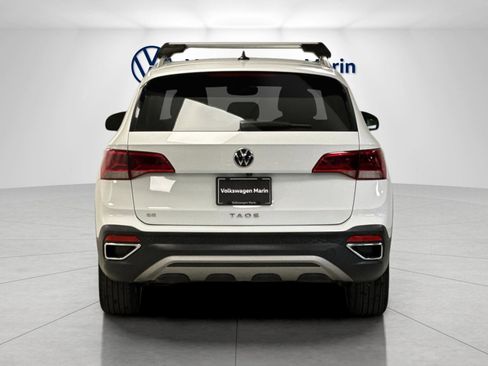 Used 2023 Volkswagen Taos SE FWD image 4