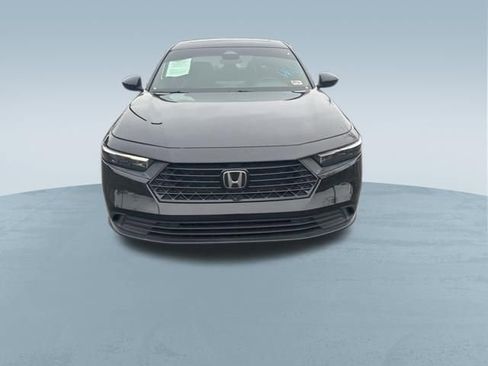 Used 2023 Honda Accord Sport image 2