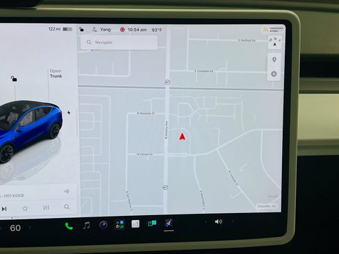 Used 2022 Tesla Model Y Long Range AWD/4WD image 9
