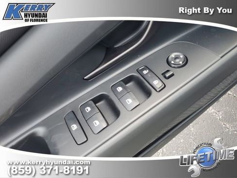 New 2026 Hyundai Elantra Sport FWD image 19