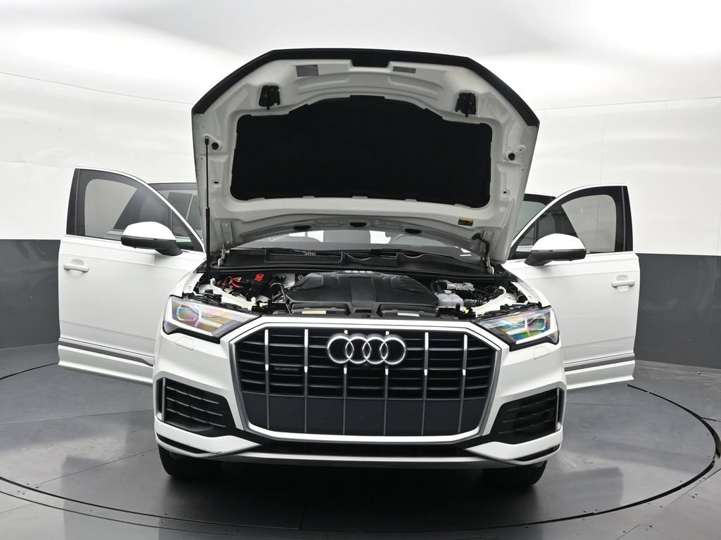 Used 2021 Audi Q7 2.0T Premium w/ Convenience Package AWD/4WD image 37
