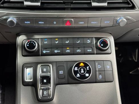 Used 2021 Hyundai Palisade SE AWD/4WD image 18