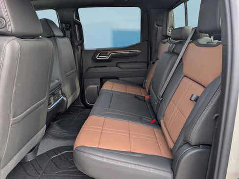 New 2026 Chevrolet Silverado 1500 High Country image 14