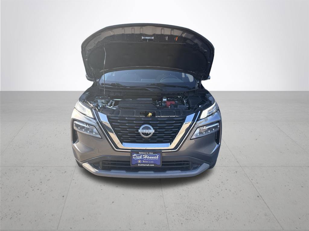 Used 2022 Nissan Rogue SV AWD/4WD image 3