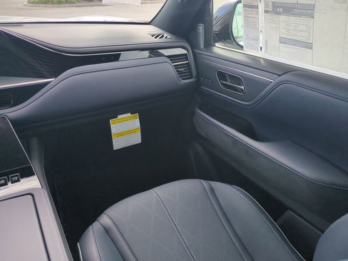 New 2026 INFINITI QX80 4WD w/ Sport Exterior Package image 17