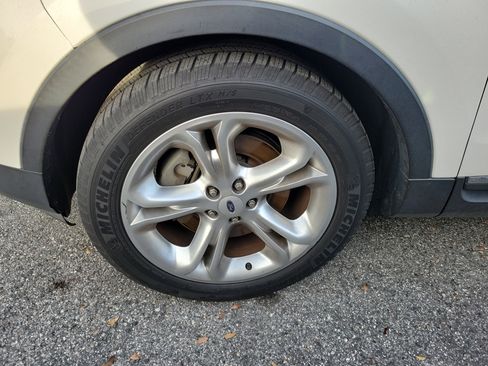 Used 2015 Ford Explorer Limited w/ Equipment Group 301A image 28