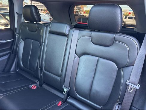 Used 2022 Jeep Grand Cherokee Limited 4xe image 9