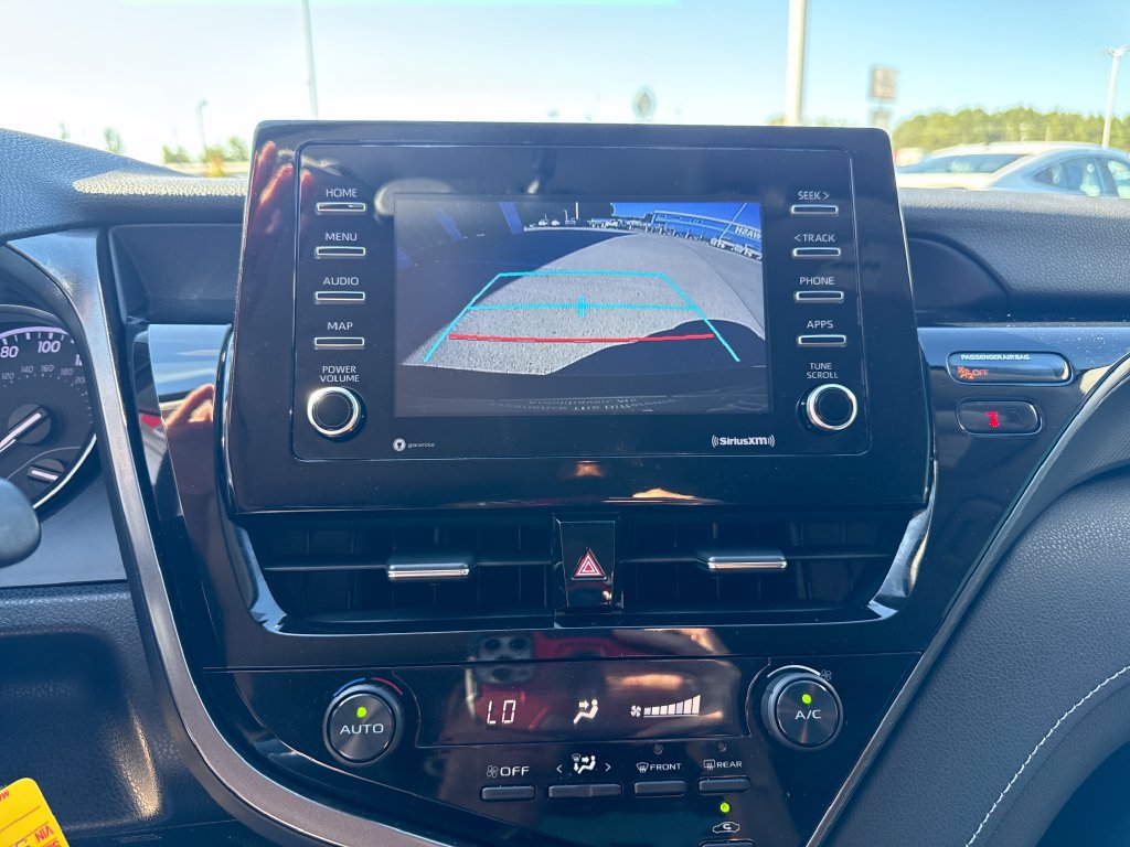 Used 2021 Toyota Camry SE FWD image 23