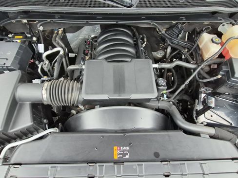 Used 2022 Chevrolet Silverado 2500 Custom w/ Custom Convenience Package image 18