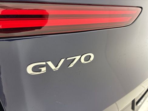 New 2026 Genesis GV70 2.5T Advanced AWD/4WD image 11