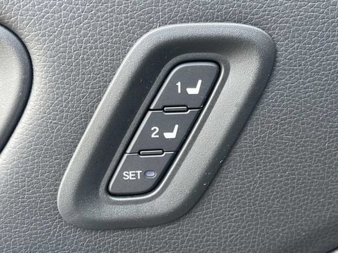 Used 2025 Honda Pilot Touring image 31